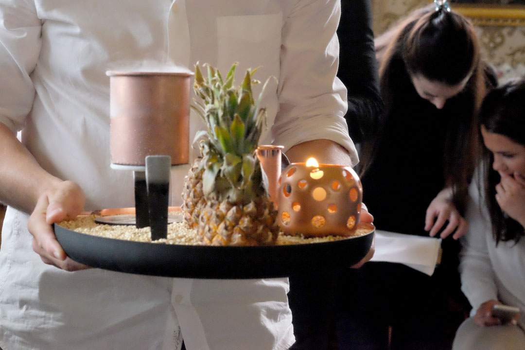 Ingen fullkommen cocktailkonkurranse uten en ananas!