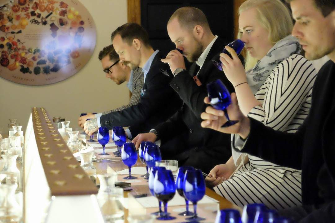Cocktails skal identifiseres.