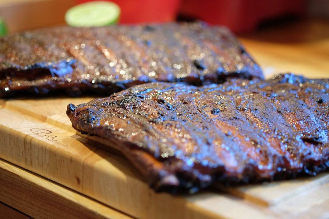 Ferdige spareribs.