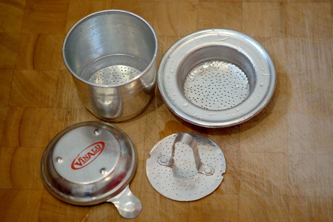 Vietnamesisk kaffebryggesett.