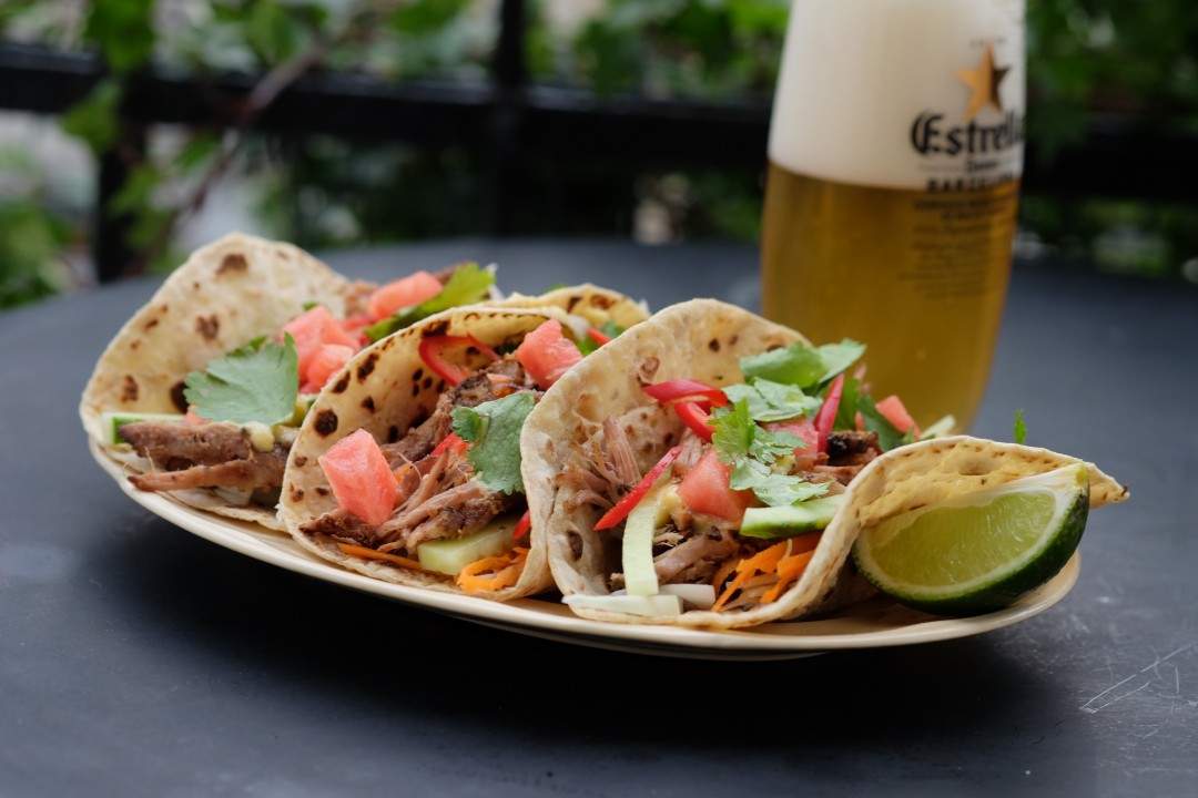 Taco-bonanza på verandaen.