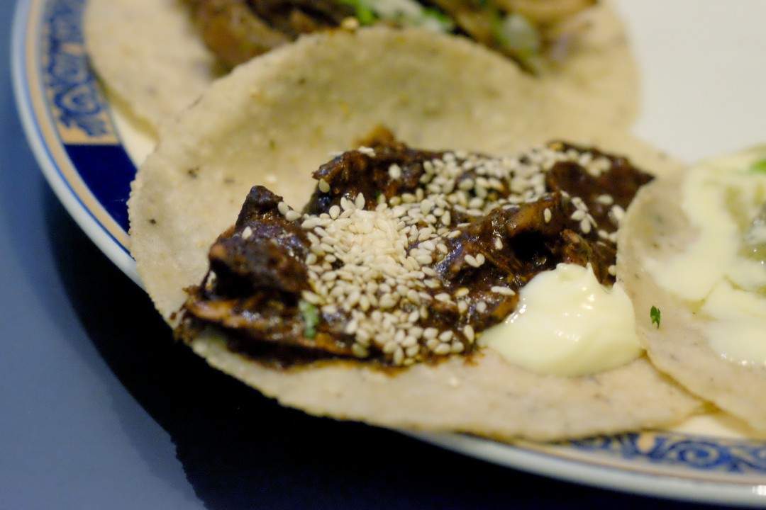 4. kylling mole (med over 30 ingredienser der hovedingrediensene er sjokolade og flere typer tørkede chili)