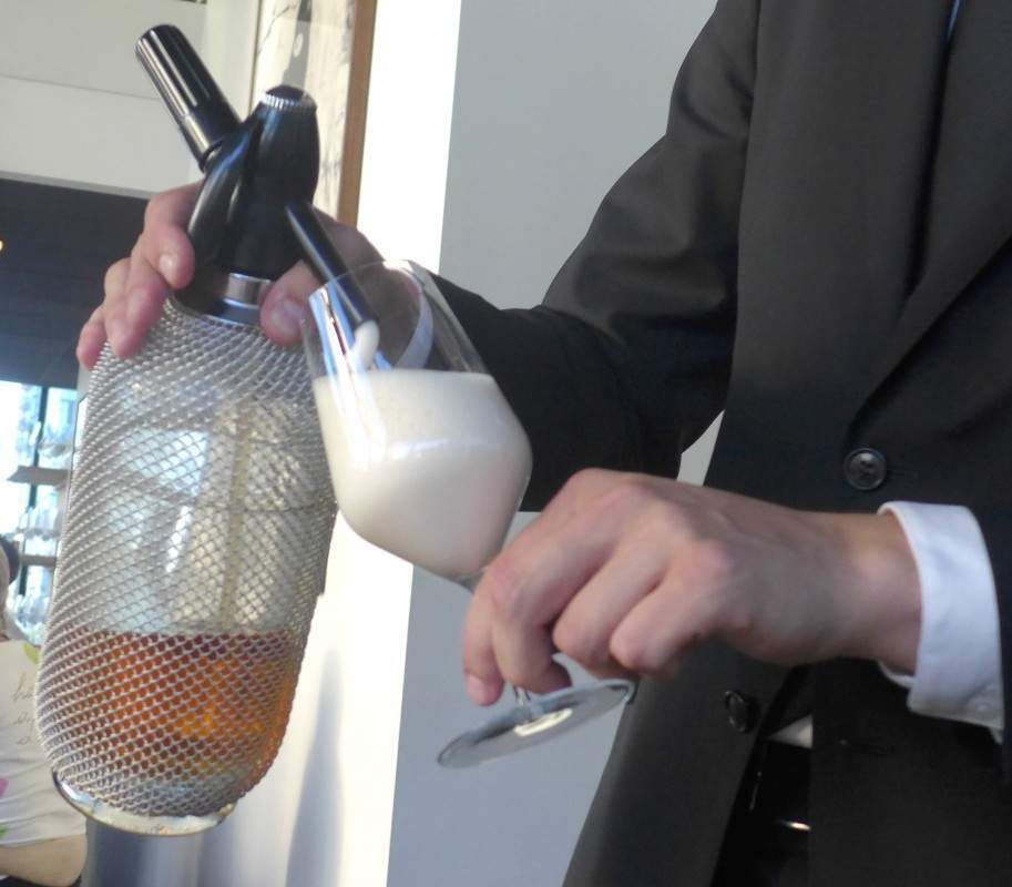 Nypejuicen står perfekt til neste rett.