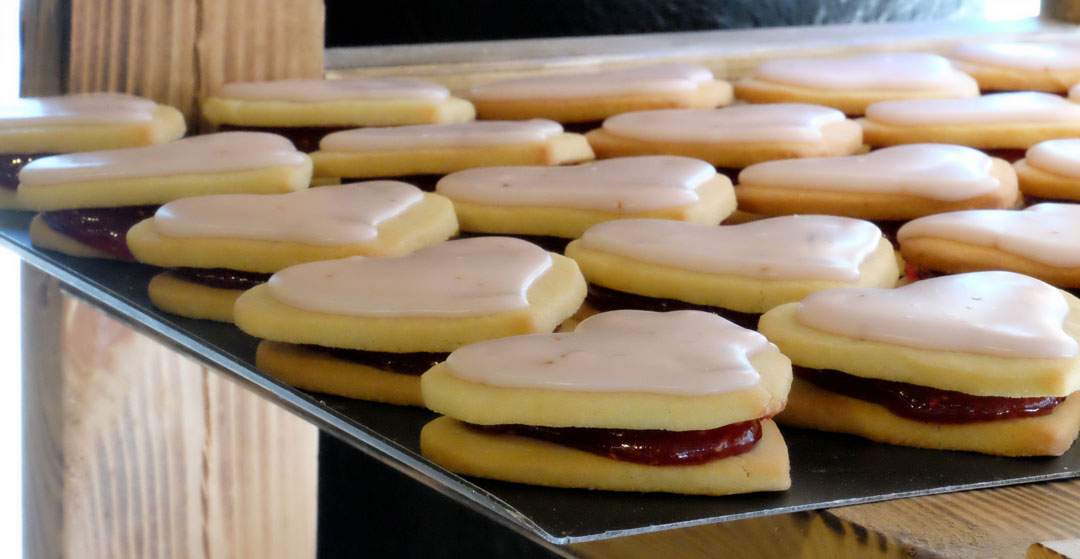 Hindbærhjerter på BRØD.