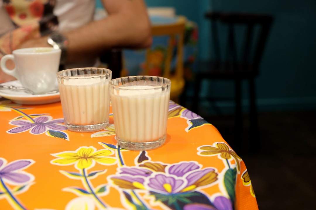Til kaffen fikk vi denne hikkasen: Tres leches med tequila. Viva Mexico!