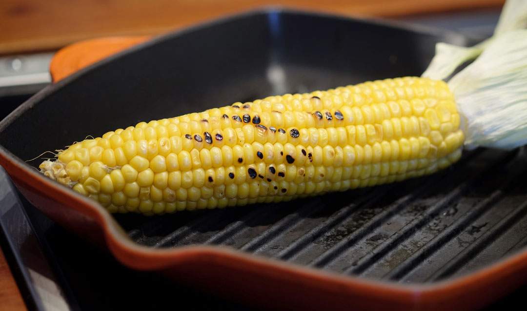 Mais på grillen.