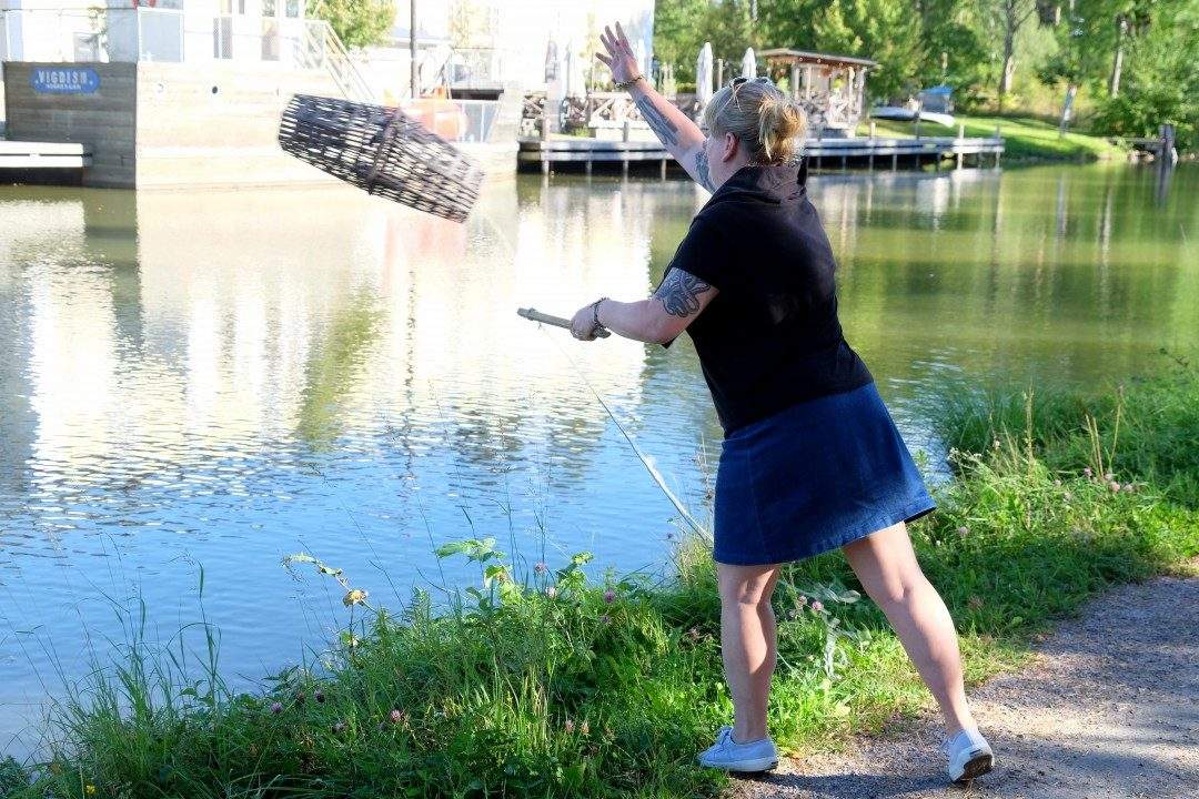 Teinene kastes ut i Gøtakanalen.