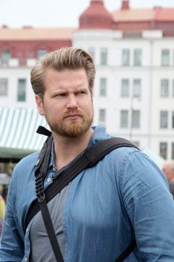 Anders Husa i Malmø under en felles tur i regi av Visit Sweden.