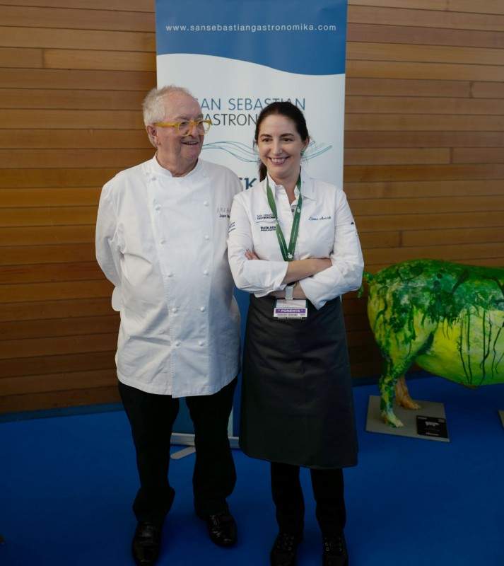 Far og datter Arzak under Gastronomika (Foto: Helle Øder Valebrokk)