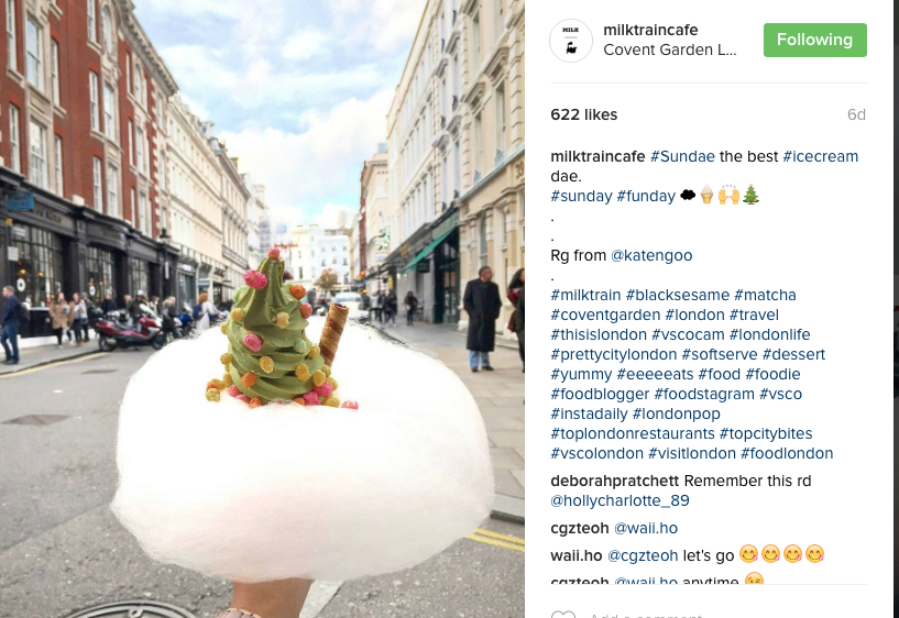 Ice-cream clouds er veldig populært i London. Jeg så tre steder som drev med dette da jeg var en snartur i London for noen uker siden. Bildet er hentet fra en av disse stedene, milktraincafe Ice-cream clouds er veldig populært i London. Jeg så tre steder som drev med dette da jeg var en snartur i London for noen uker siden. Bildet er hentet fra en av disse stedene, milktraincafe
